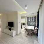 Beautiful & Modern Atlas Arena Zoo Parking Apartment