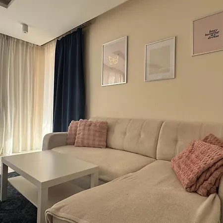 Beautiful & Modern Atlas Arena Zoo Parking *