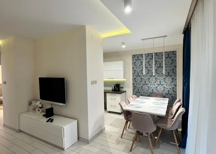 Beautiful & Modern Atlas Arena Zoo Parking Lejlighed