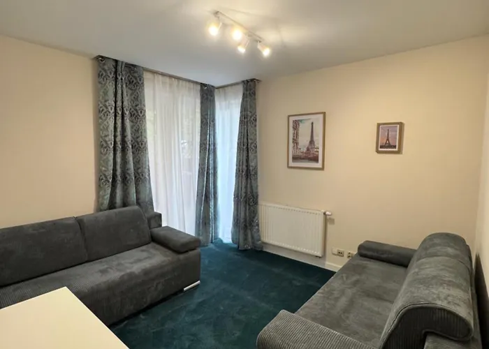 Beautiful & Modern Atlas Arena Zoo Parking