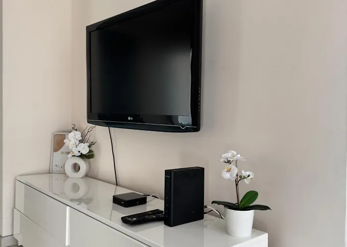 Beautiful & Modern Atlas Arena Zoo Parking